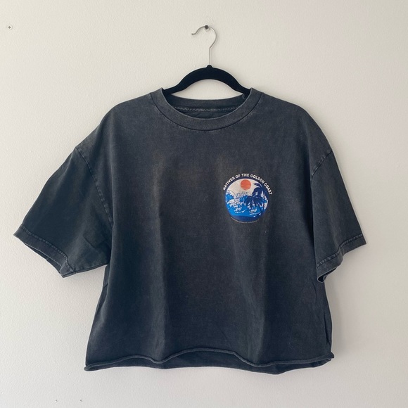 Brandy Melville Tops Rare Brandy Melville Natives Of The Golden